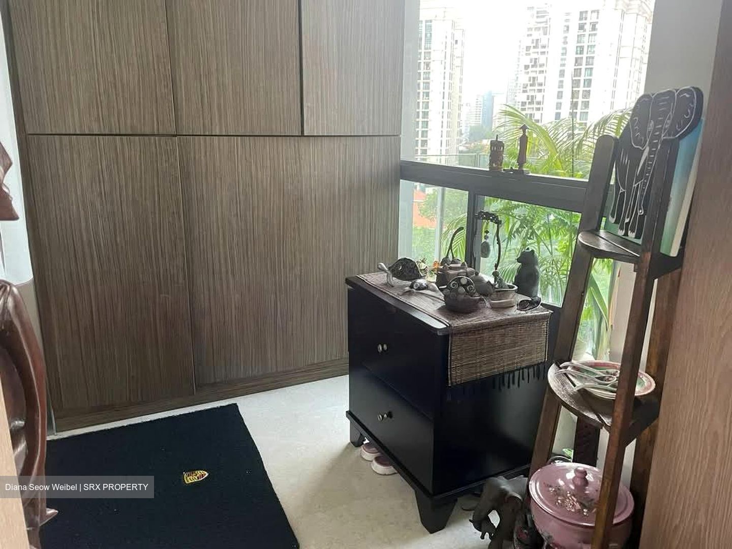Latitude (D10), Condominium #556910571